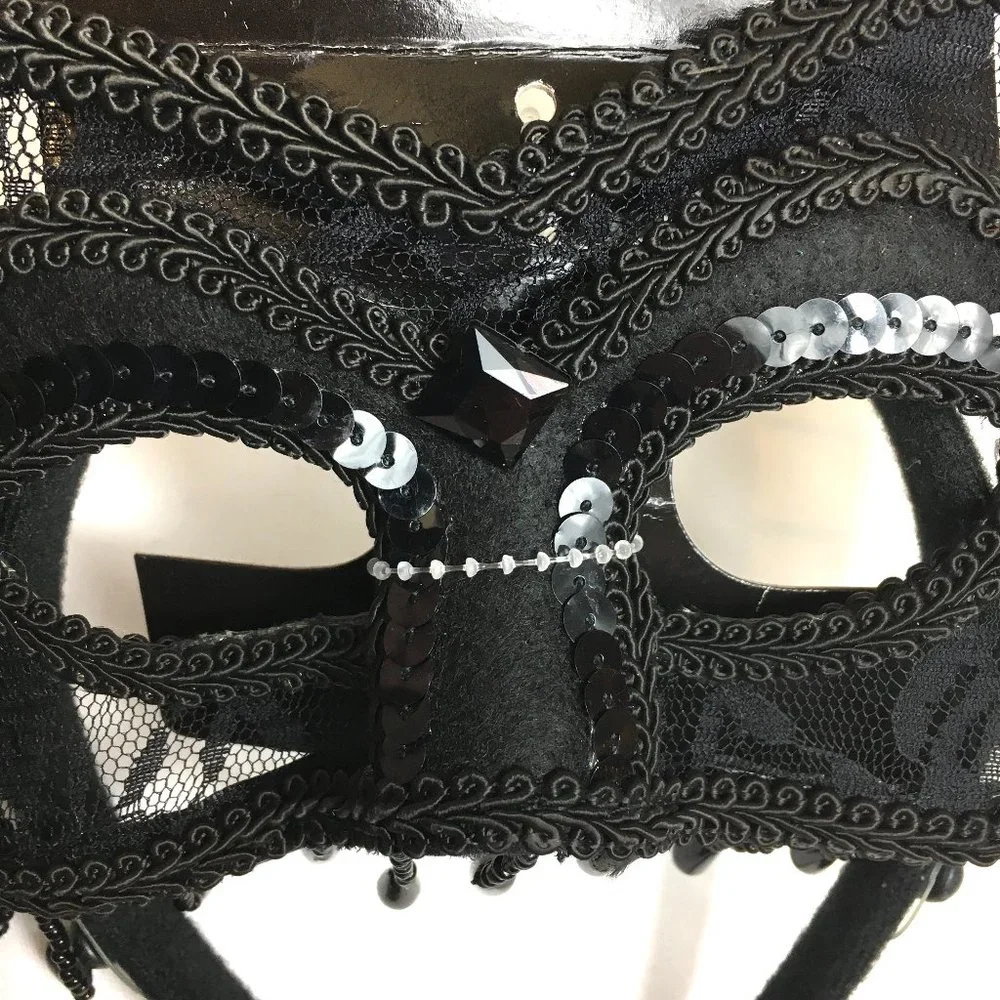 Venetian Masquerade Blk Lace Mask NWT NOS
